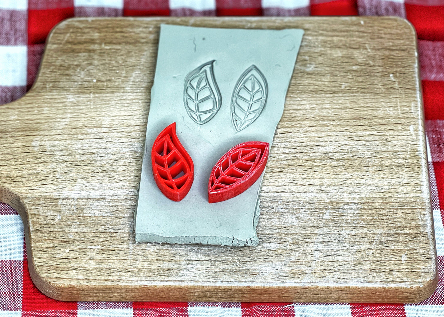 Henna Leaf Design Pottery Stamp, Set of 2 leaves - plastic 3d printed, multiple sizes available