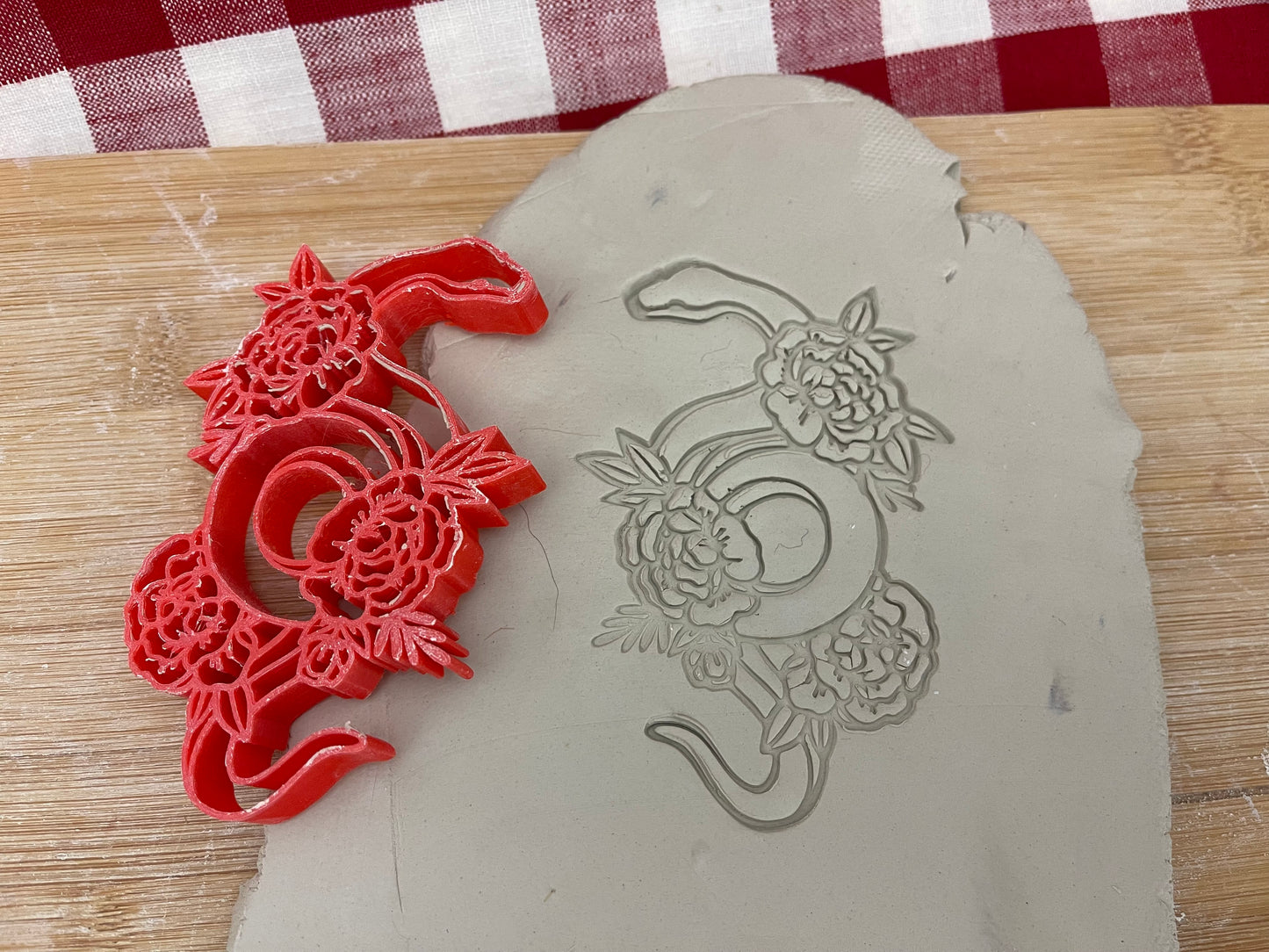 Snake with flowers stamp - plastic 3D printed, multiple sizes