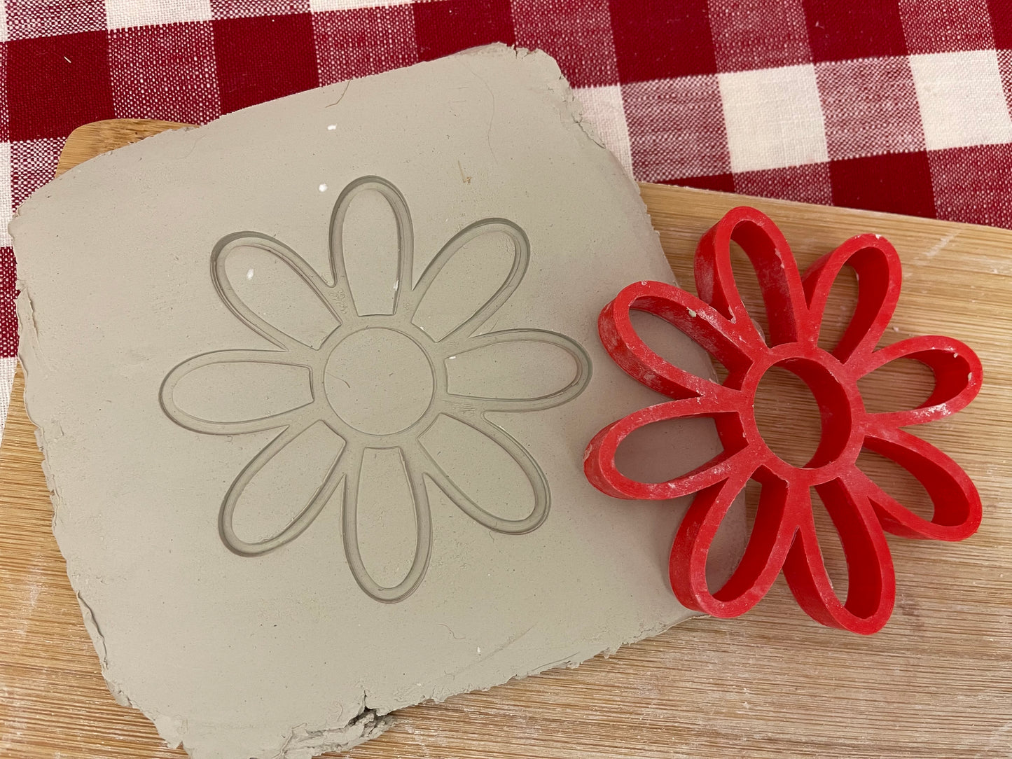 Pottery Stamp, Groovy Daisy design - multiple sizes available, plastic 3D printed