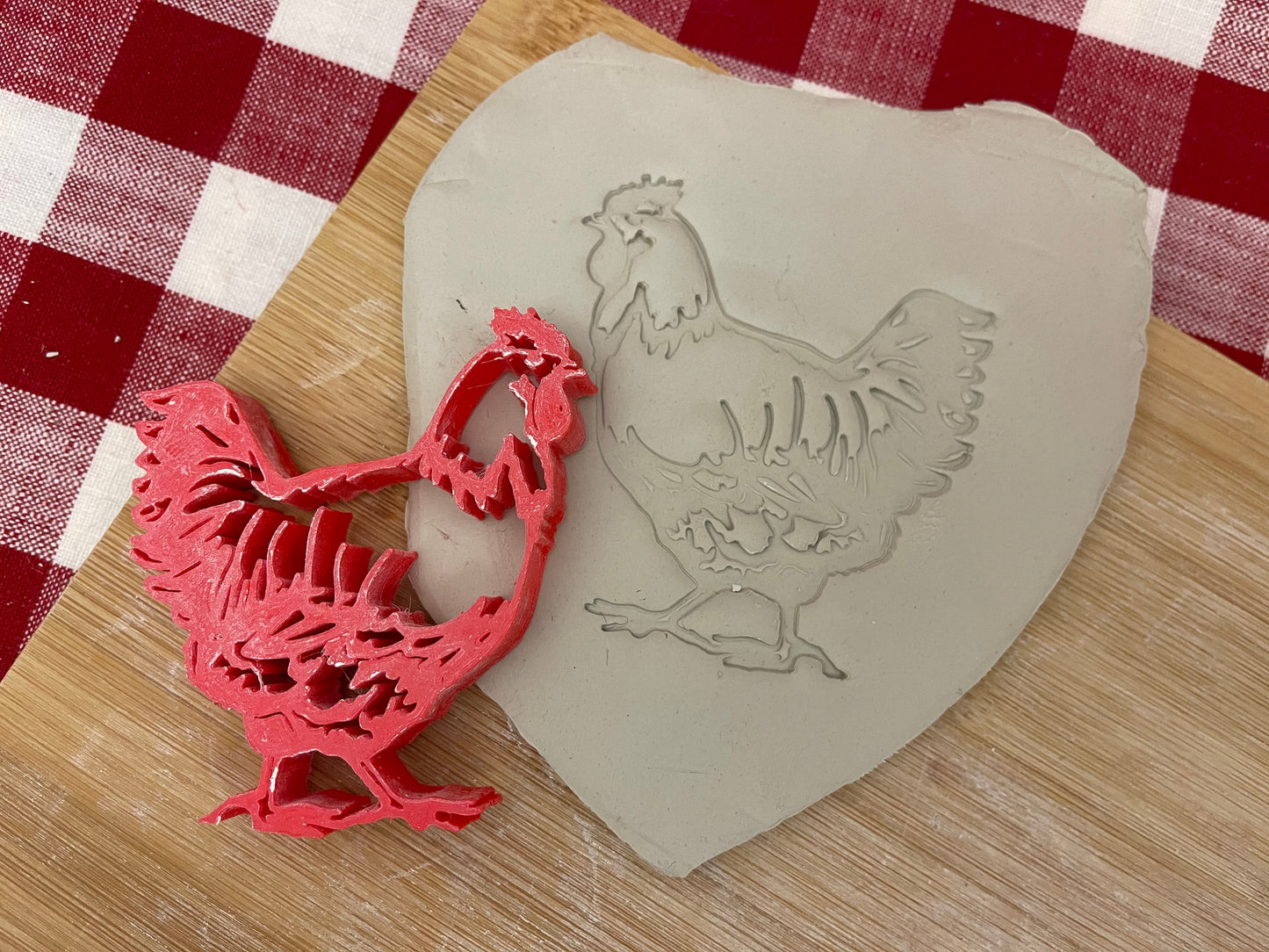 Realistic Chicken Pottery Stamp - Multiple Sizes