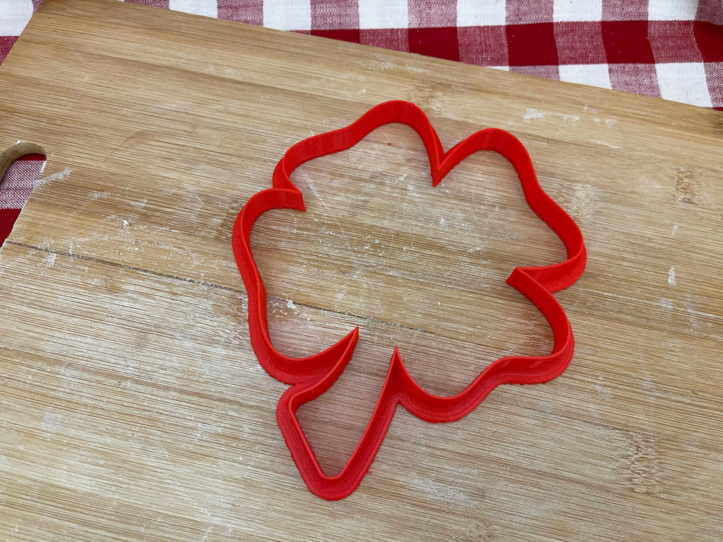 Shamrock / Clover Design, St. Patrick's Day, Clay Cutter - Plastic 3D printed, Pottery Tool, multiple sizes